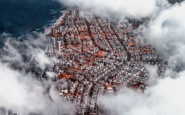 Un vistazo a través de las nubes