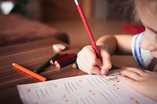 Niños y adolescentes participan activamente en los talleres de apoyo escolar