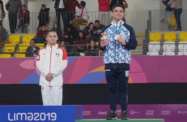 Federico Molinari se subió al podio de Lima 2019 en anillas