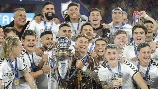 Platense campeón: las tres estrellas que puede sumar tras alcanzar su primer título