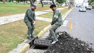Alerta amarilla en Santa Fe: refuerzan la limpieza de desagües y activan el protocolo preventivo