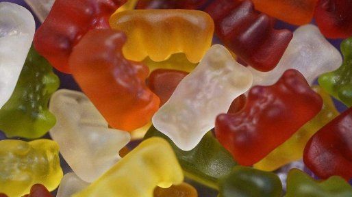 Alumnos de Nueva York hospitalizados por comer caramelos de marihuana
