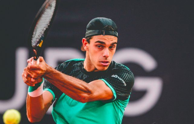 Cerúndolo avanzó en Hamburgo al eliminar al top ten ruso Rublev