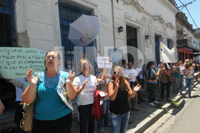 Caso María Julia: nueva protesta por la custodia de la pequeña de 2 años