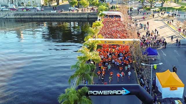Más de dos mil personas participaron de la Santa Fe corre: mirá las mejores fotos