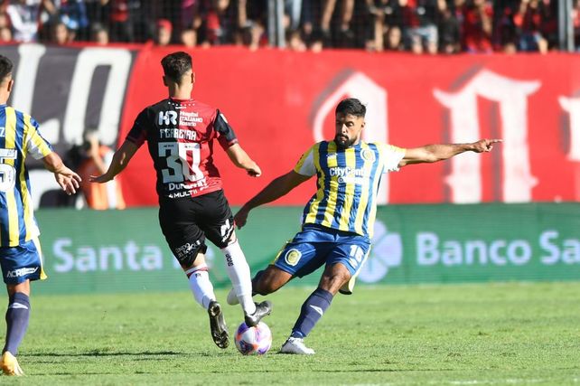 Central y Newells consolidan sus formas de juego con el devenir de los partidos.