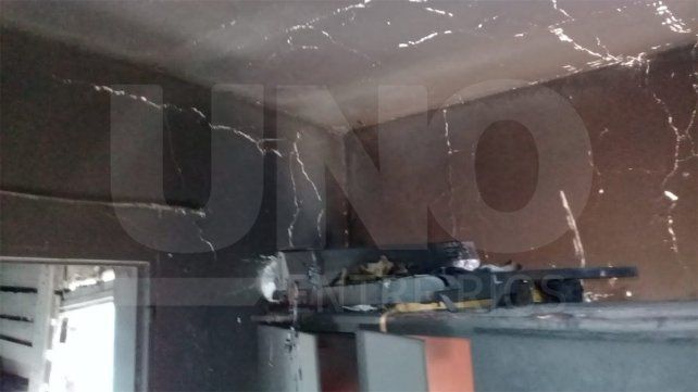 Una familia de barrio Consejo de Paraná perdió sus pertenencias la semana pasada al incendiarse su vivienda. Piden ropa