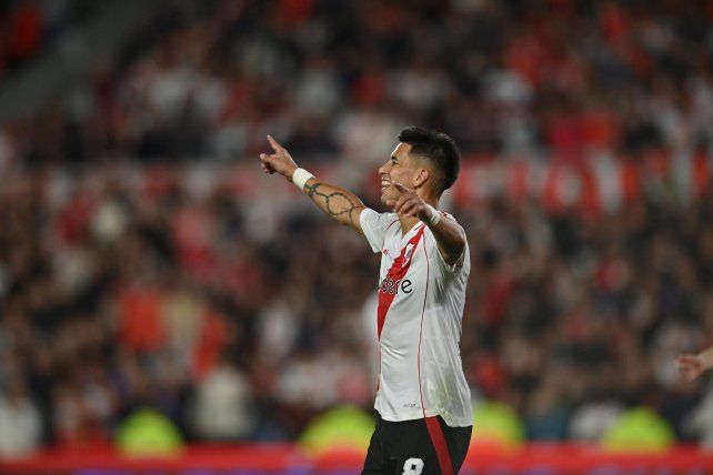 Maxi Meza marcó su primer gol en River.