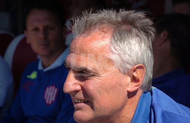 Leonardo Madelón estiró su racha invicta frente a Colón