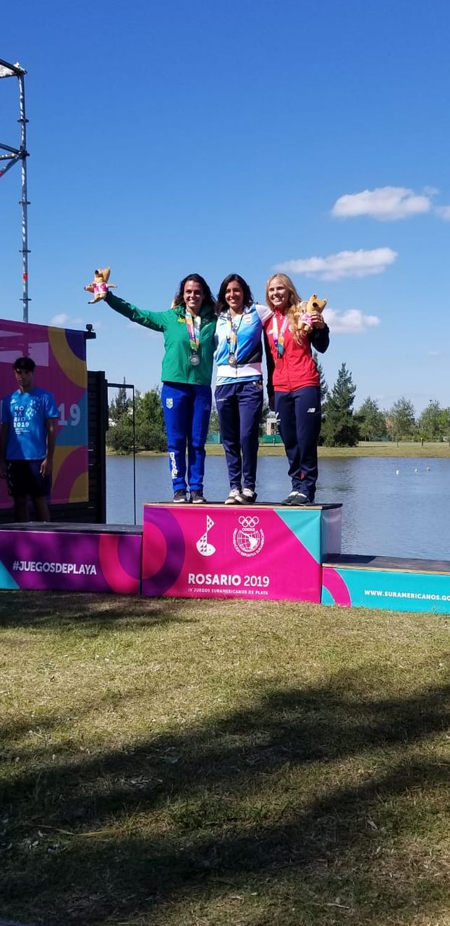 Vicky de Armas en lo más alto del podio.&nbsp; 