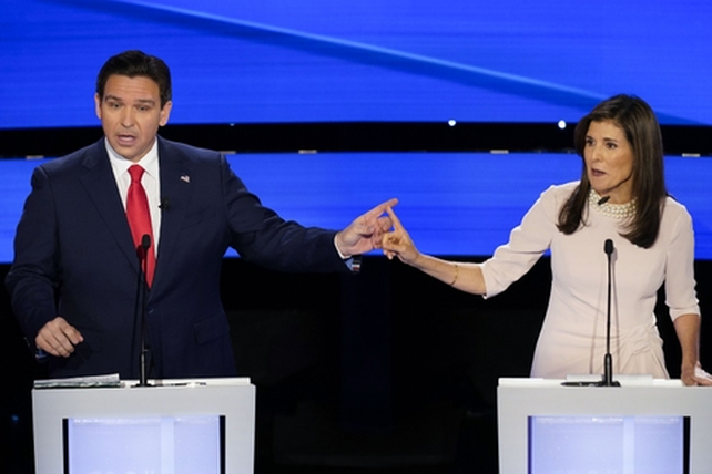 Ron De Santis y Nikki Haley se disputar&aacute;n el segundo puesto, detr&aacute;s de Trump, en el Partido Republicano.
