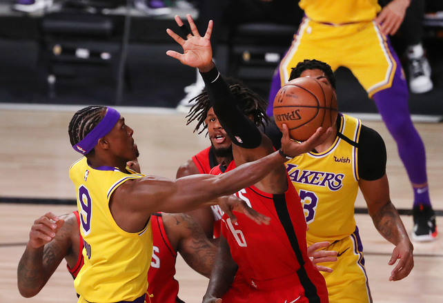 NBA: Los Lakers quedaron a un paso de la final del Oeste