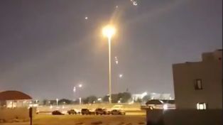 Imagen de video. Irán atacó con misiles la base aérea de EE.UU en Qatar, la mayor mayor instalación militar de Washington en esa región.