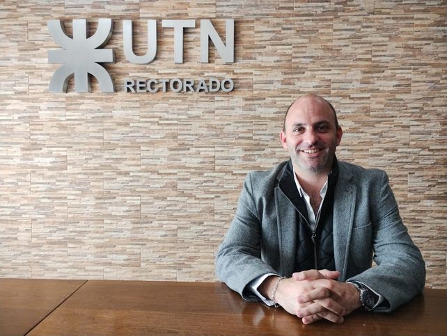 Federico Olivo es secretario de Cultura y Extensión Universitaria de la UTN y propone que el ámbito académico esté cerca de la empresa.