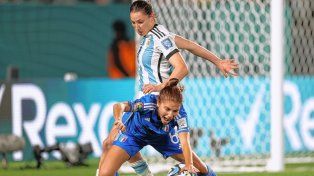 La Selección Argentina no pudo con Italia en el inicio del Mundial Femenino.