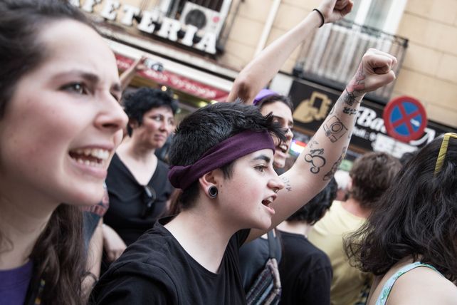 La Manada: El caso de los cinco jóvenes que violaron a una chica en San Fermín que indigna a España