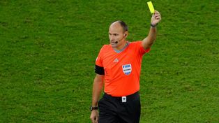 Mateu Lahoz amonestó 14 jugadores y sancionó 48 infracciones (30 para Argentina y 18 para Países Bajos).&nbsp;