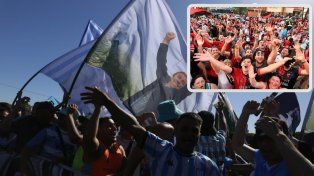 Los hinchas de Racing invaden Asunción: Los de Colón coparon más