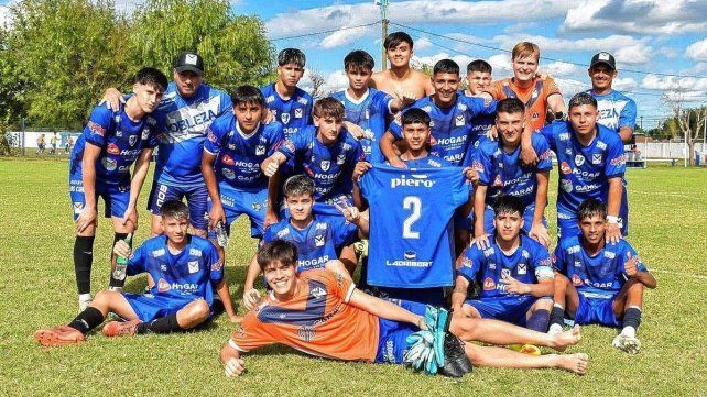 Nobleza de Recreo festejó ante Vecinal Gálvez y es puntero del Apertura Marcos Méndez.