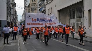 Bancarios cerraron un nuevo aumento: a cuánto se fueron el salario inicial y el bono especial