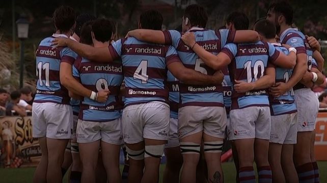 Atlético del Rosario en su visita a Los Matreros. Los rosarinos cayeron como visitantes en el Top 14 de la Urba.