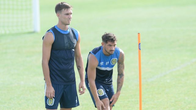 Komar ingresó cuando Quintana se lesionó y Lucas Rodríguez cuando Alan Rodríguez vio la roja.