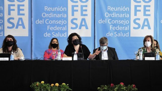 Se reúnen ministros de Salud de todo el país para definir nuevas medidas ante avance del coronavirus