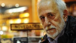 El cineasta Adolfo Aristarain acusó al gobierno de Milei de ser una banda