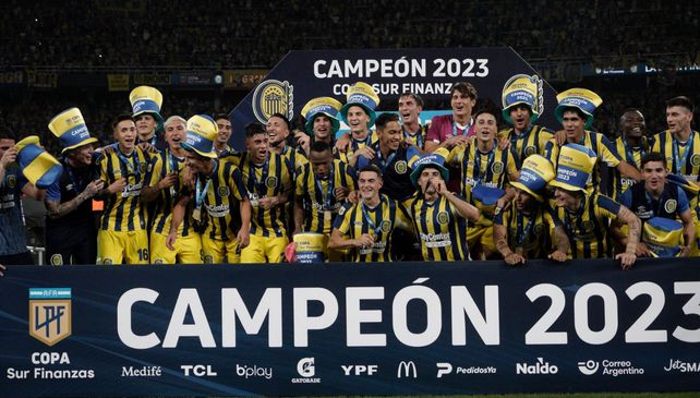 Central se consagró campeón de la Copa de la Liga 2023, con Russo como técnico, en el estadio Madre de Ciudades.