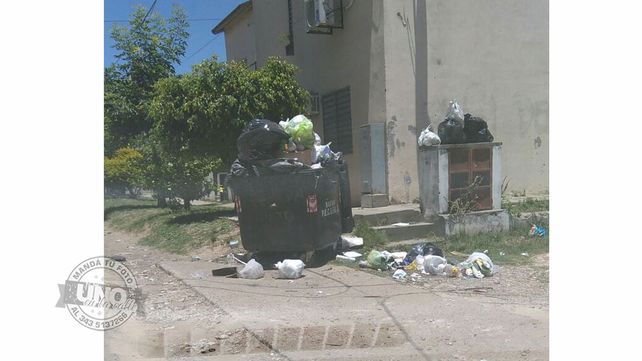 Basura acumulada en Pecifa