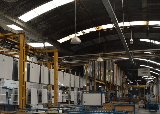 Las fábricas metalúrgicas del Gran Rosario cubren el 95% de las ramas de esa actividad. La crisis del sector golpea fuerte a la producción y el empleo.