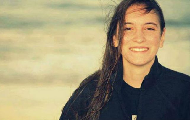 El cuerpo de la adolescente apareció el martes en un basural de José León Suárez.