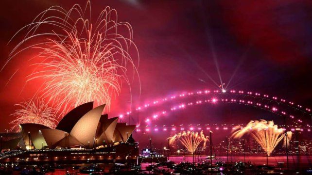 Nueva Zelanda y Australia ya recibieron el 2025 con un gran espectáculo de fuegos artificiales