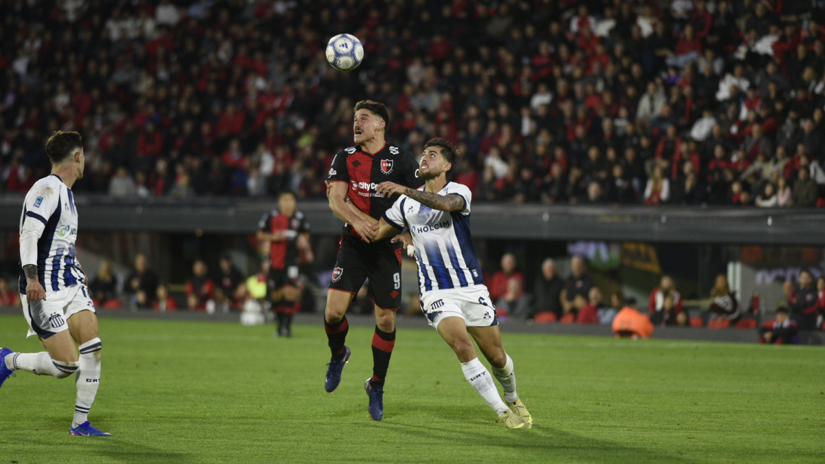 Un ataque de Newell's disminuido por la ausencia de dos titulares y la ilusión del regreso de uno