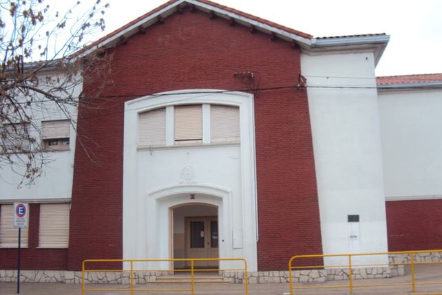 Desconocidos realizaron destrozos en la Escuela nº 6 Mariano Moreno
