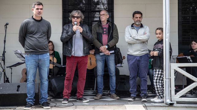 El director del Museo de la Ciudad Nicolás Charles, el curador de la Quincena Roberto Echen, el secretario de Cultura Dante Taparelli y el subsecretario de Economía Social Pablo Nasi Murúa.