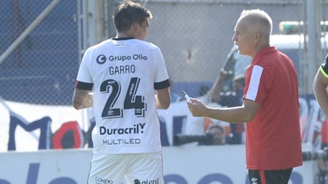 Ultimo acto. Taffarel finalizó su ciclo en la primera de Newell’s con una derrota.