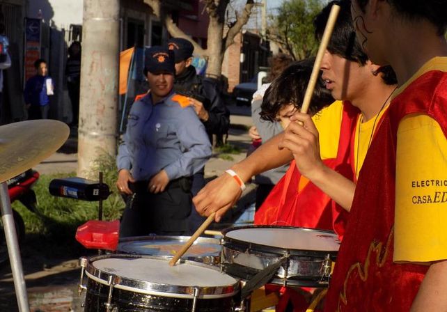 El barrio Coronel Dorrego celebró el día del niño junto a la Policía Comunitaria