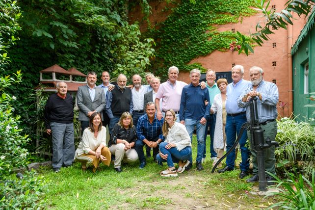 Miembros del Círculo de la Publicidad de Rosario se reunieron en un almuerzo para celebrar el Día de la Publicidad