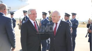 Arribo. Miguel Lifschitz recibió al presidente de Uruguay, Tabaré Vázquez