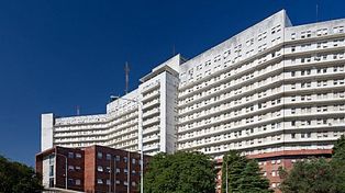 Allanan el edificio de la Armada por la reparación del submarino
