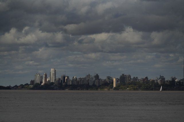 El tiempo en Rosario: un martes con muchas nubes y una máxima de 17º