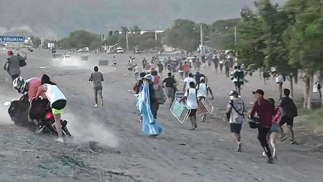 Los fanáticos no quieren perderse Argentina-Brasil este martes en San Juan.&nbsp;