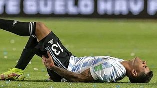 La Selección Argentina, en especial su DT, Lionel Scaloni, está en alerta ante una nueva lesión de Cuti Romero.