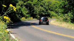 Una familia argentina fue corrida a tiros en una ruta del sur de Brasil