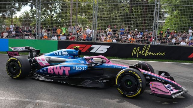 El primer GP de Australia completa los tres ensayos. En acción