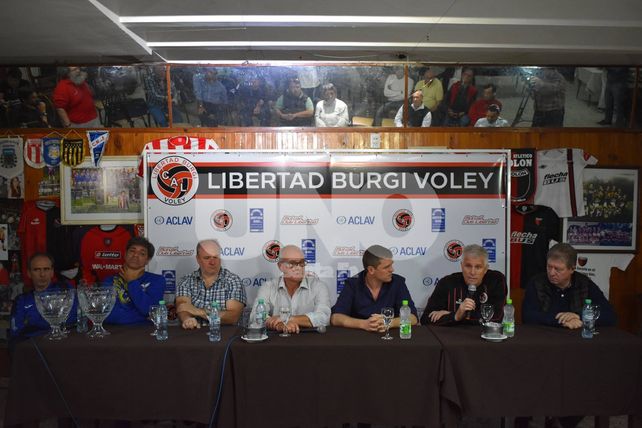 Libertad enfrenta a Ciudad por la Copa ACLAV