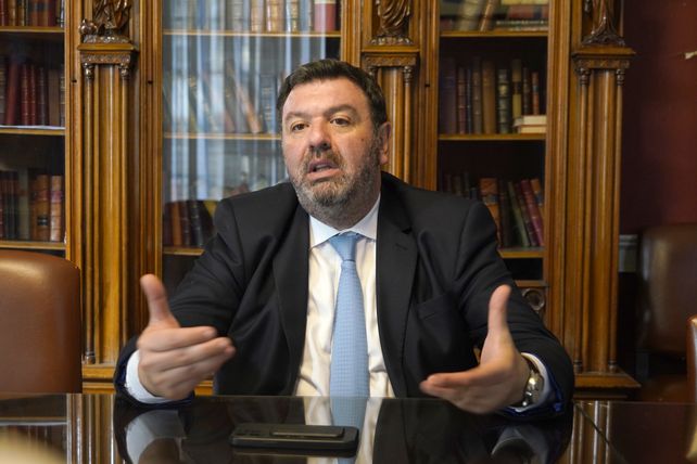 El juez federal Ariel Lijo ya tiene dos causas por los chats entre Robles y DAlessandro y ahora sumaría una más.