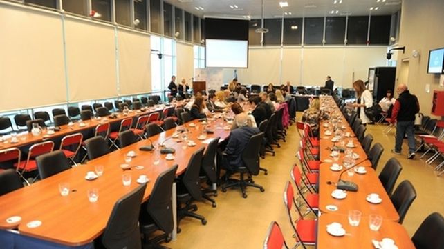 desértica. La sala raleada de la Cámara de Diputados le restó fuerza a los expositores de la tarde.