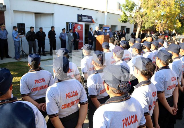La Policía Comunitaria desembarca en Barrio Centenario con un total de 45 efectivos